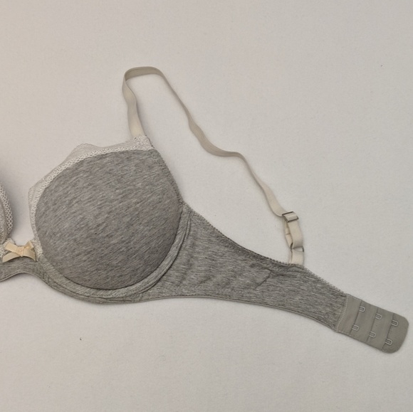 Gray Bra w/ Lace Trim - Picture 4 of 7